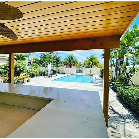 Capri Inn & Apartments Lake Worth Beach Bagian luar foto