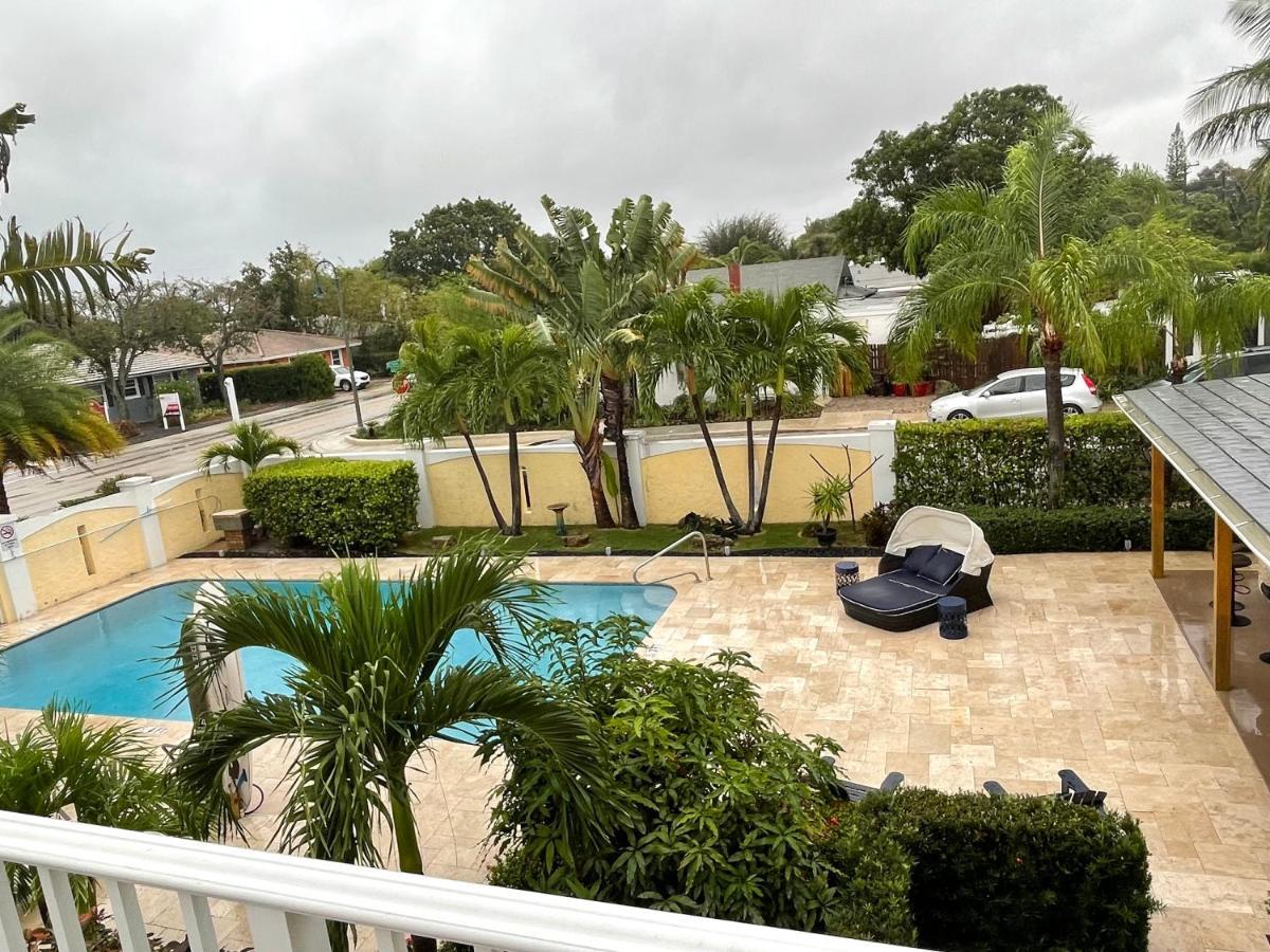 Capri Inn & Apartments Lake Worth Beach Bagian luar foto