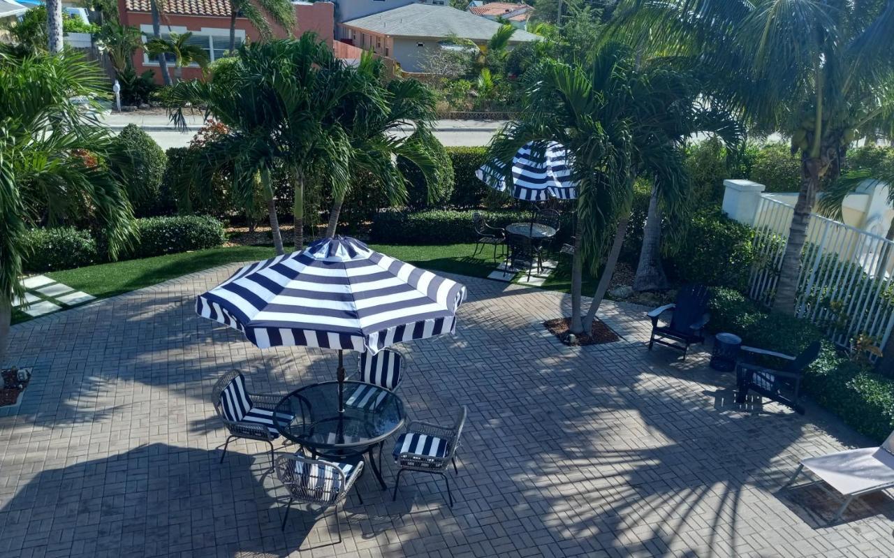 Capri Inn & Apartments Lake Worth Beach Bagian luar foto