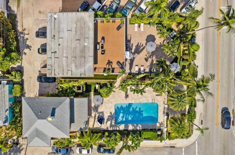 Capri Inn & Apartments Lake Worth Beach Bagian luar foto