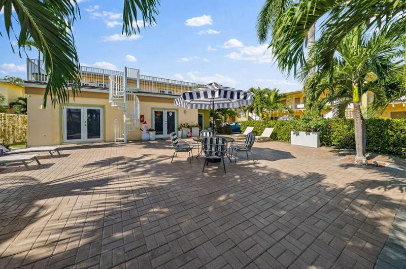 Capri Inn & Apartments Lake Worth Beach Bagian luar foto